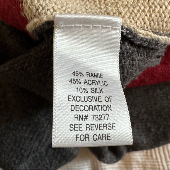 Croft & Barrow Christmas Zipper Cardigan with Cardinals - Picture 7 of 9